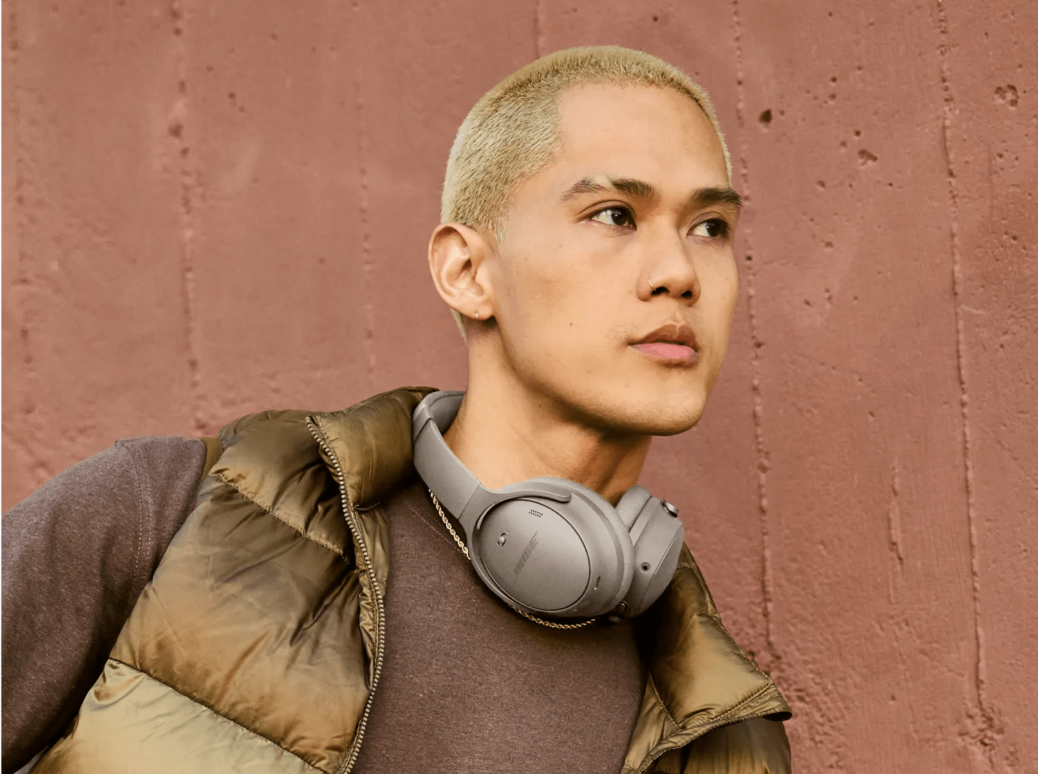 Bose QuietComfort Headphones - Refurbished - Image 2