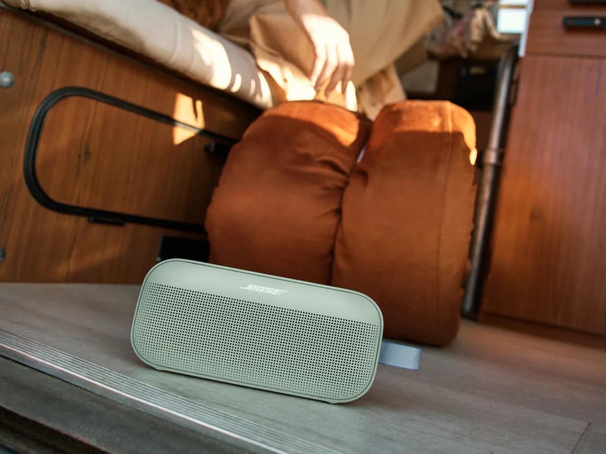 Bose SoundLink Flex Portable Speaker (2nd Gen) - Refurbished